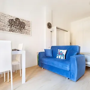 Elegant Flat In Milan, Wi-fi E Netflix! Mediolan